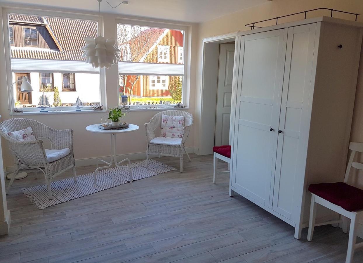 Ferienwohnungen Im Haus Boree Prerow Exterior foto